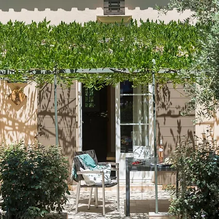 Les Maisons Du Sud Aparthotel 3*