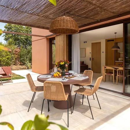 Les Maisons Du Sud Aparthotel 3*